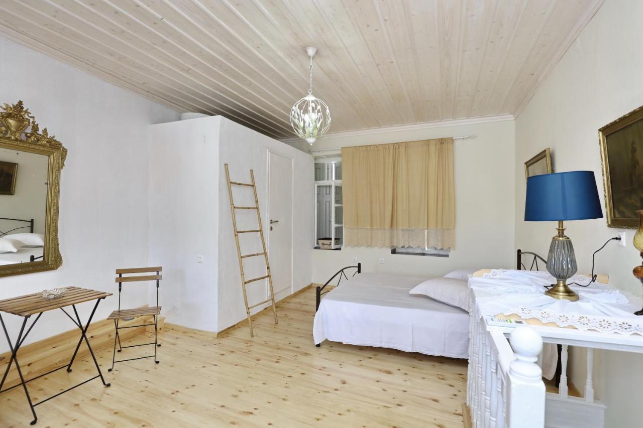 House Of Town Skopelos Exterior foto