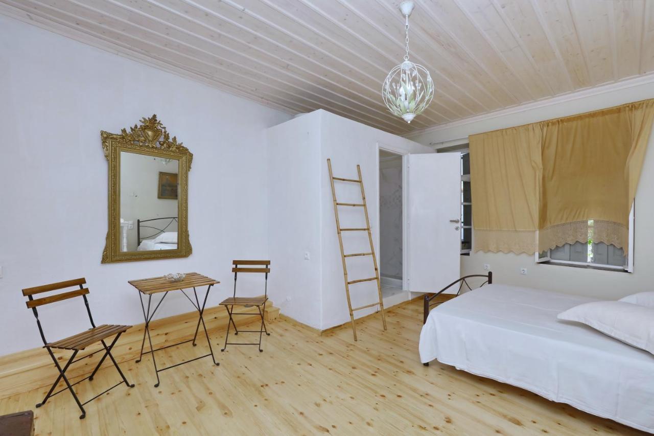 House Of Town Skopelos Exterior foto