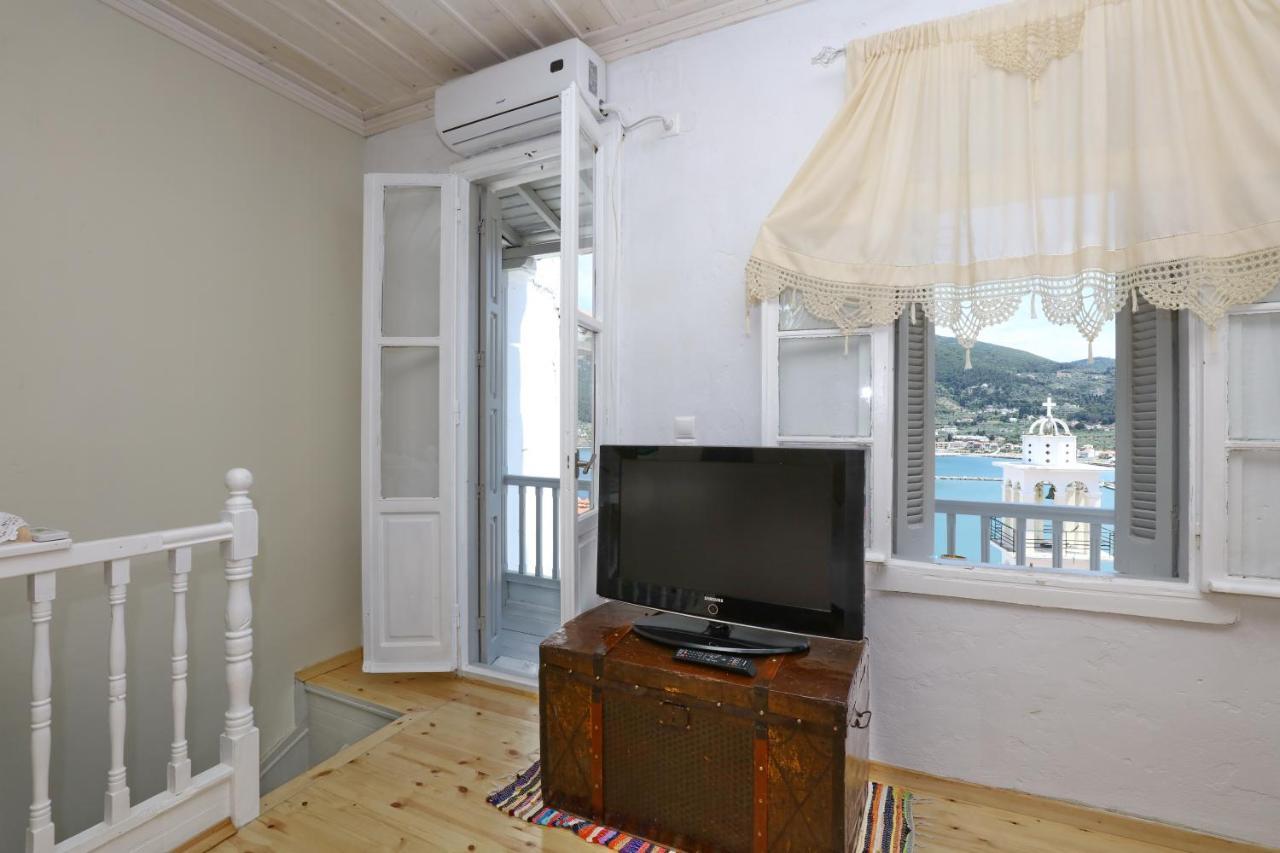 House Of Town Skopelos Exterior foto
